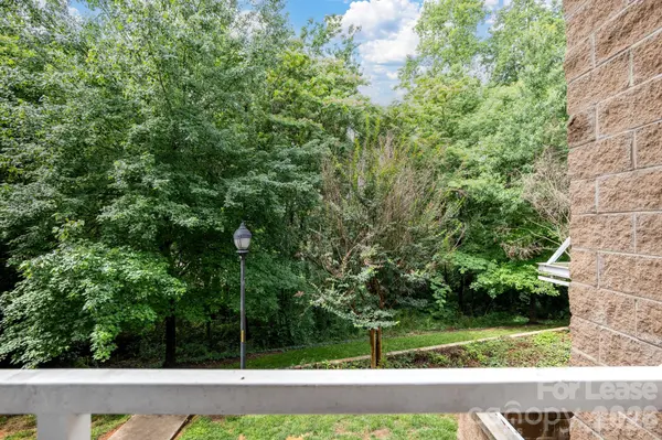 3921 Picasso CT, Charlotte, NC 28205