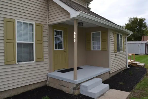 606 Maple ST, Monticello, IN 47960-2453