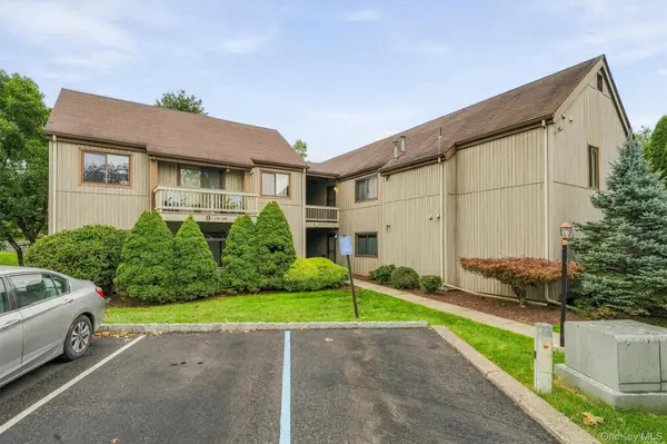 122 Sycamore DR, Middletown, NY 10940