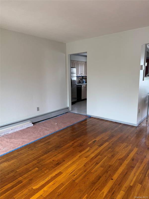 7 Jefferson AVE #1, Valley Stream, NY 11580