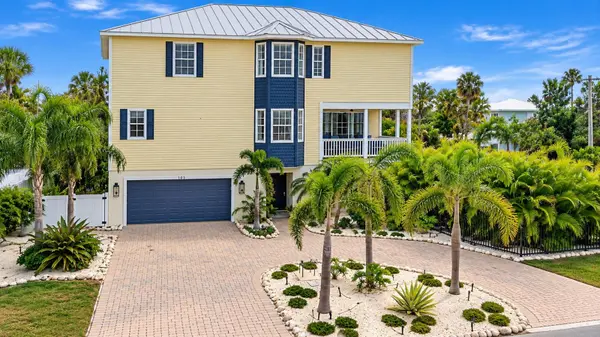 303 58TH ST, Holmes Beach, FL 34217