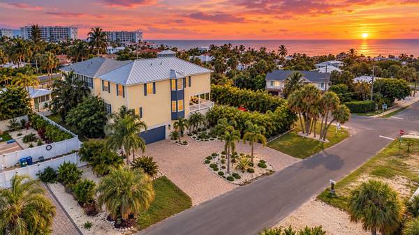 303 58TH ST, Holmes Beach, FL 34217