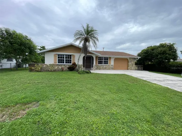 517 SKYLARK LN NW, Port Charlotte, FL 33952