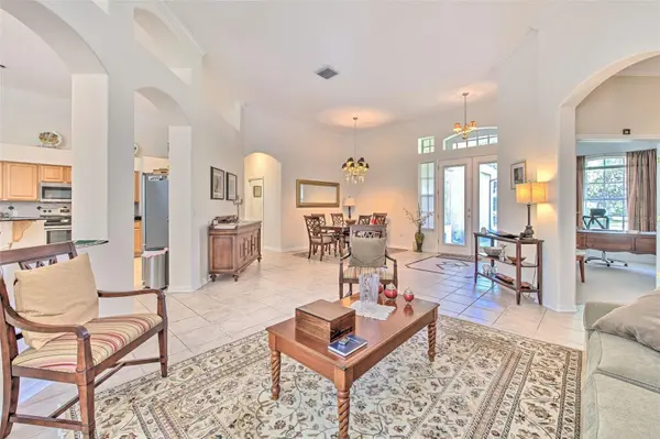 3325 CYPRESS LANDING DR, Valrico, FL 33596