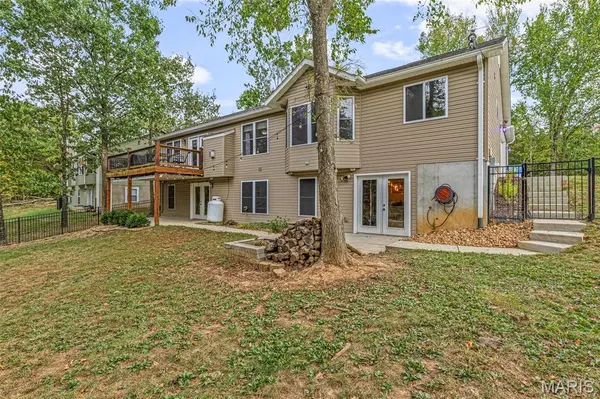 9814 Ridgecrest DR, Hillsboro, MO 63050