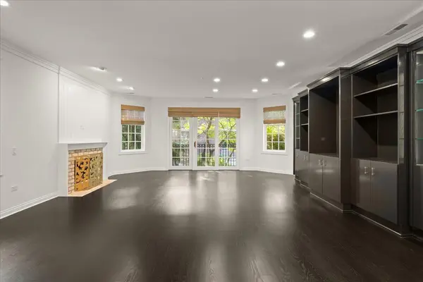 333 E Westminster RD #2B, Lake Forest, IL 60045