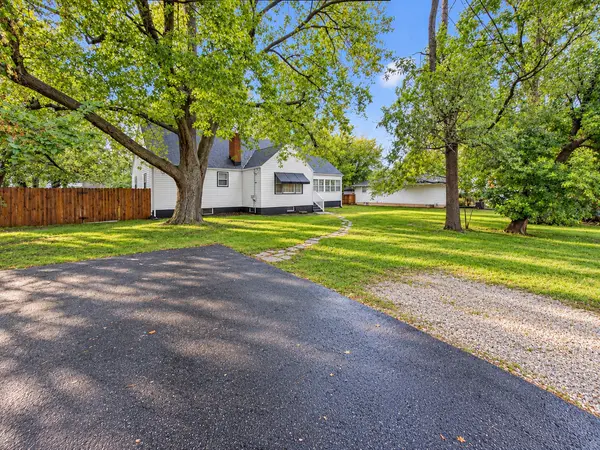 1414 Yale AVE, Zion, IL 60099