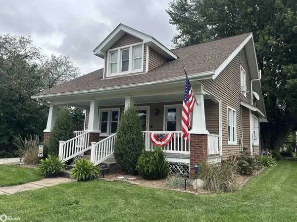306 N Clark ST, Winfield, IA 52659