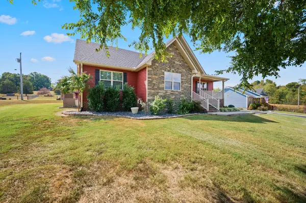 336 Clyde Wix Rd, Westmoreland, TN 37186