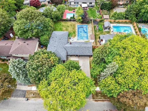 829 Terlin BLVD, Mississauga, ON L5H 1T1