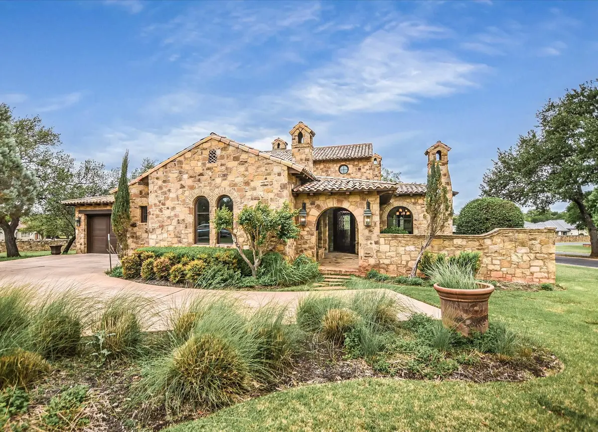 100 Milagro, Horseshoe Bay, TX 78657