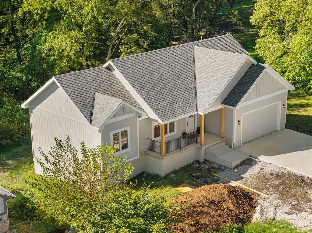 1306 Hamilton ST, Pleasant Hill, MO 64080