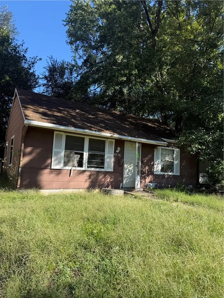 4738 Woodend AVE, Kansas City, KS 66106