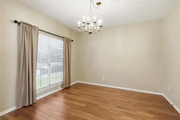 1021 Dartmouth Drive, Lewisville, TX 75067
