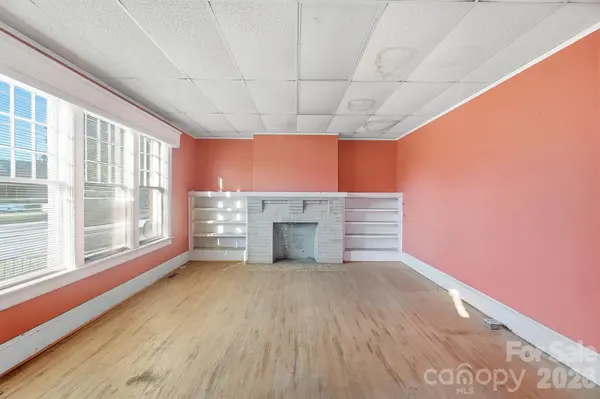 2415 E Main ST, Lincolnton, NC 28092