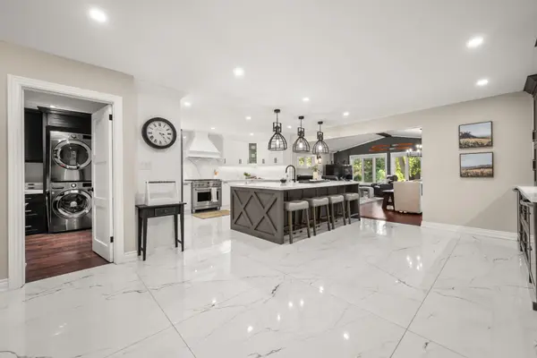 44 Bagot ST, Whitby, ON L1M 1A1