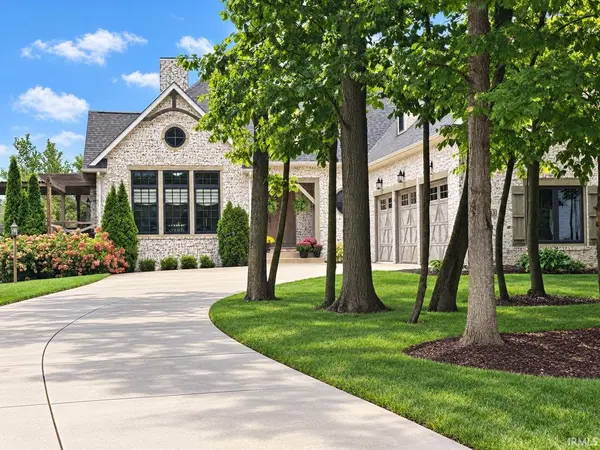 5933 Deer Hollow RD, Auburn, IN 46706