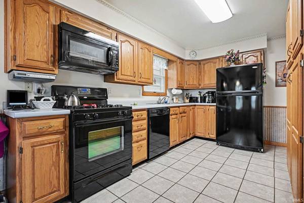 26284 Lake DR, Elkhart, IN 46514