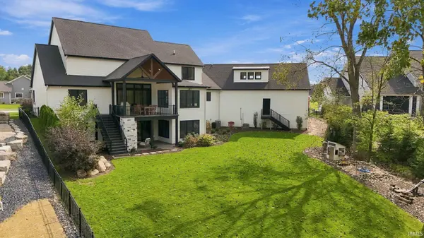 405 E Basalt DR, Huntertown, IN 46748