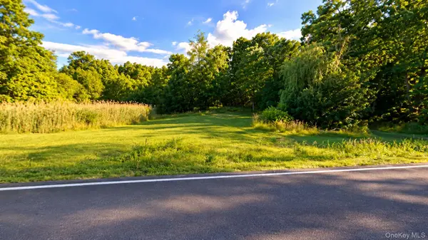 Ulster Landing RD, Saugerties, NY 12477