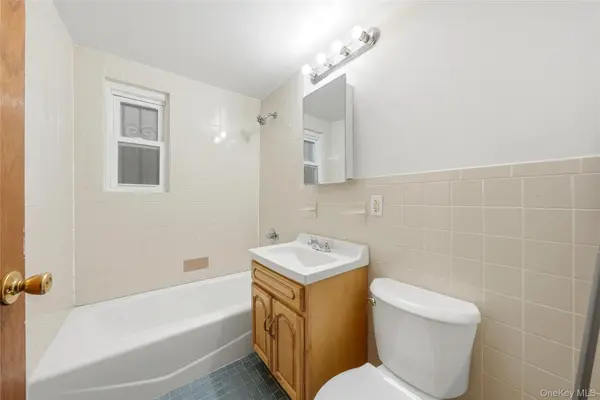 1012 E 233rd, Bronx, NY 10466