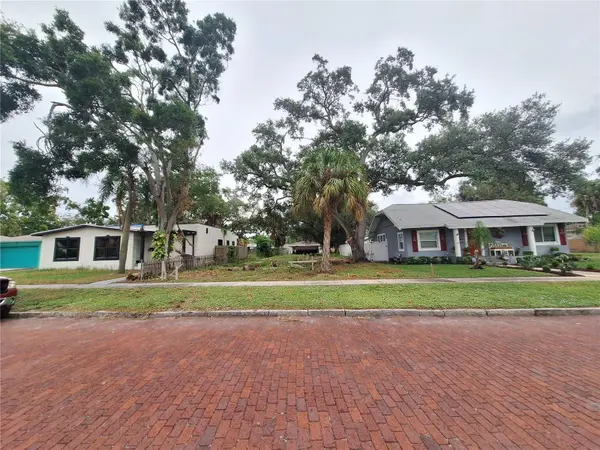 3910 8TH ST S, St Petersburg, FL 33705