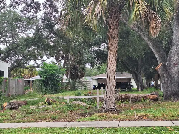 3910 8TH ST S, St Petersburg, FL 33705