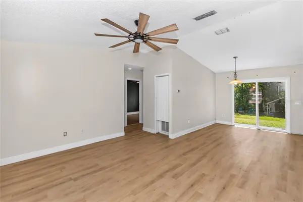 209 DELESPINE DR, Debary, FL 32713