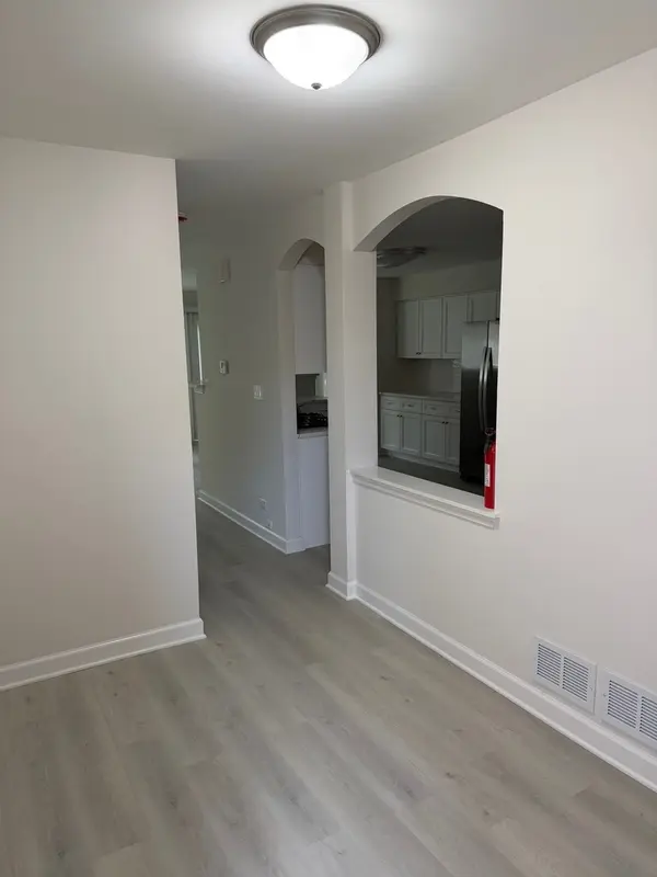 756 Old Checker RD, Buffalo Grove, IL 60089