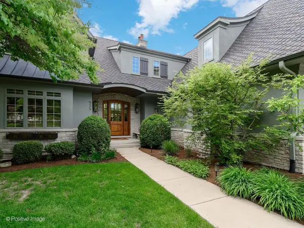 935 N 3rd AVE, St. Charles, IL 60174