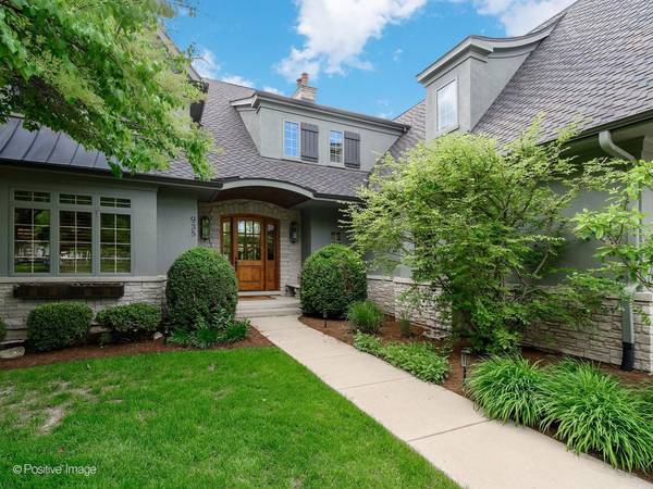 935 N 3rd AVE, St. Charles, IL 60174