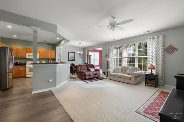 11848 Chatfield XING, Huntley, IL 60142