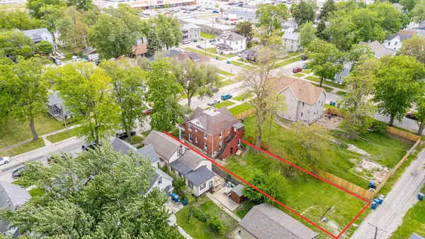 369-371 S 3rd AVE S, Kankakee, IL 60901