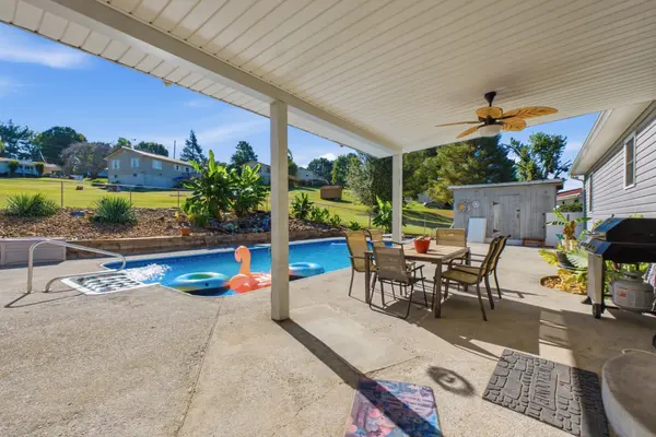107 Chota Trl, Sweetwater, TN 37874