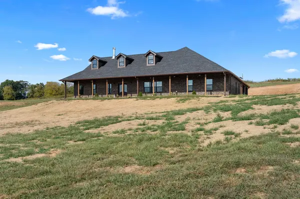 986 E Pin Hook Rd, Sparta, TN 38583