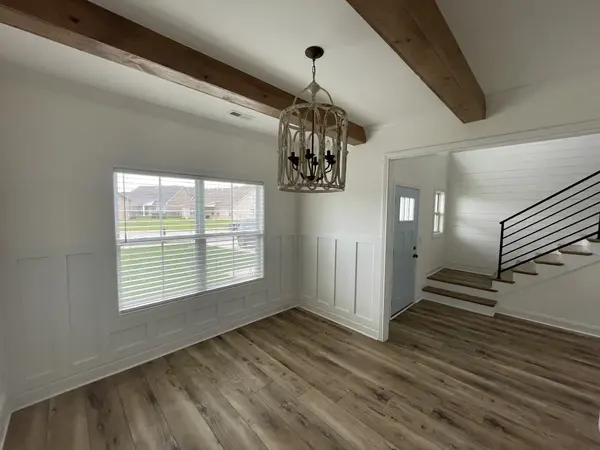 376 Lowline Dr, Clarksville, TN 37043