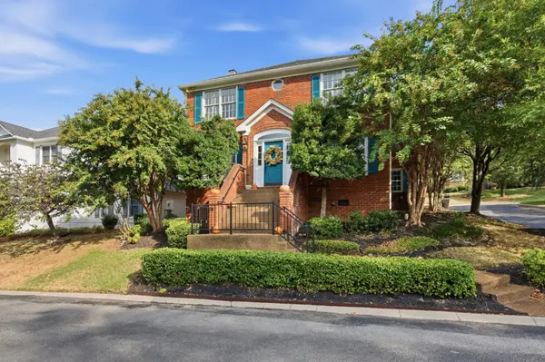 72 Ravenwood Hills Cir, Nashville, TN 37215
