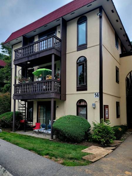 14 Granada CRES #19, White Plains, NY 10603