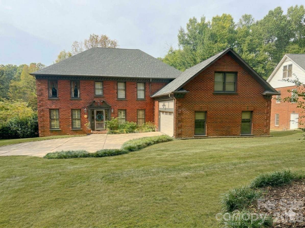 4843 Lindstrom DR, Charlotte, NC 28226