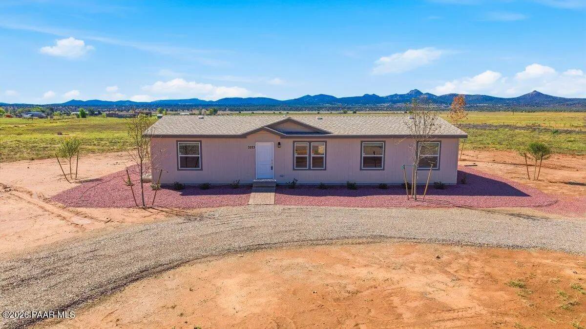 3223 W Rainbow Sunset AVE, Paulden, AZ 86334