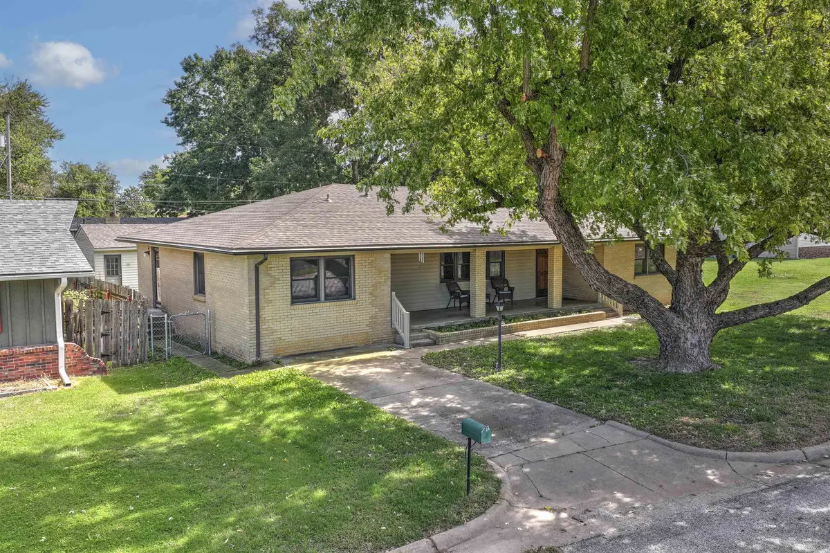 1410 N A, Arkansas City, KS 67005