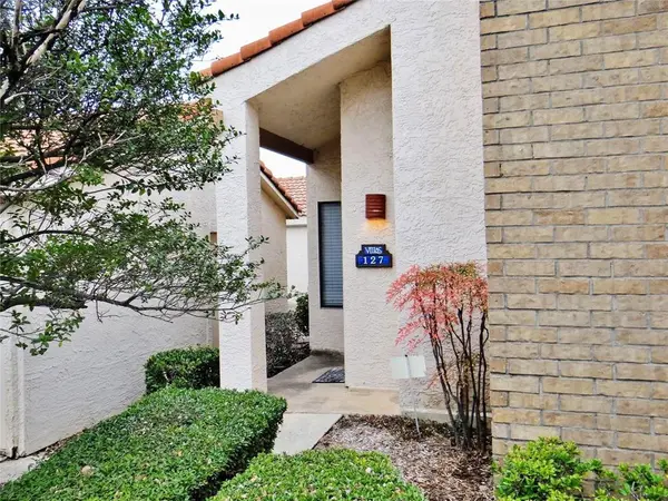 517 Ranch Trail #127, Irving, TX 75063