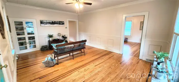217 Tenth ST, Cramerton, NC 28032