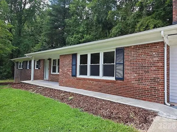 3828 Stroupe ST, Morganton, NC 28655