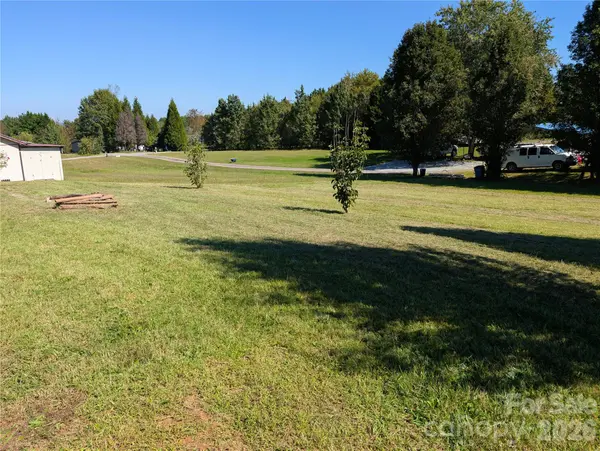 3610 Cameo LN, Lenoir, NC 28645