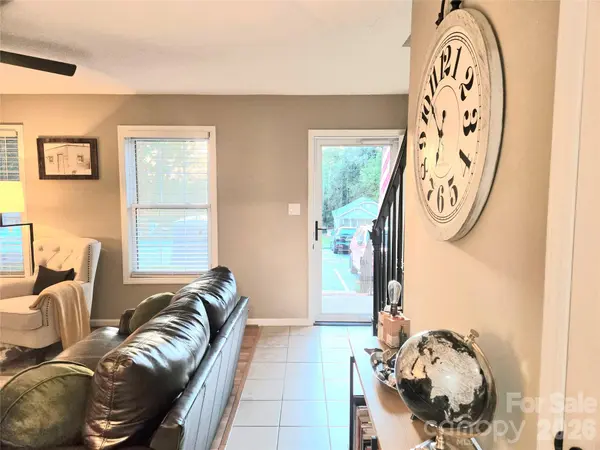 475 N Spring AVE, Newton, NC 28658