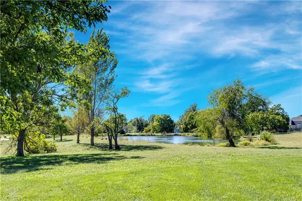 17554 Cody ST, Overland Park, KS 66221