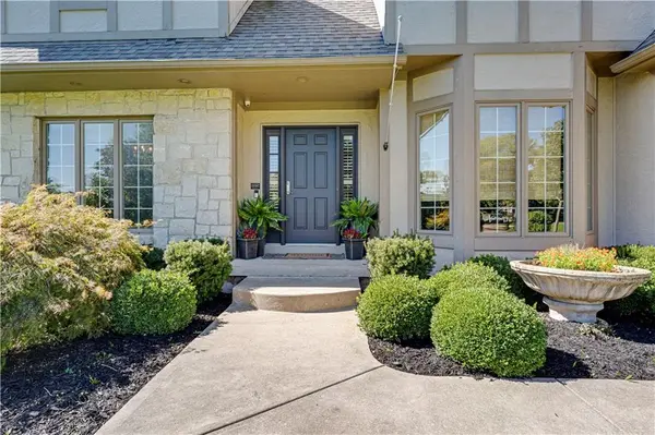 17554 Cody ST, Overland Park, KS 66221