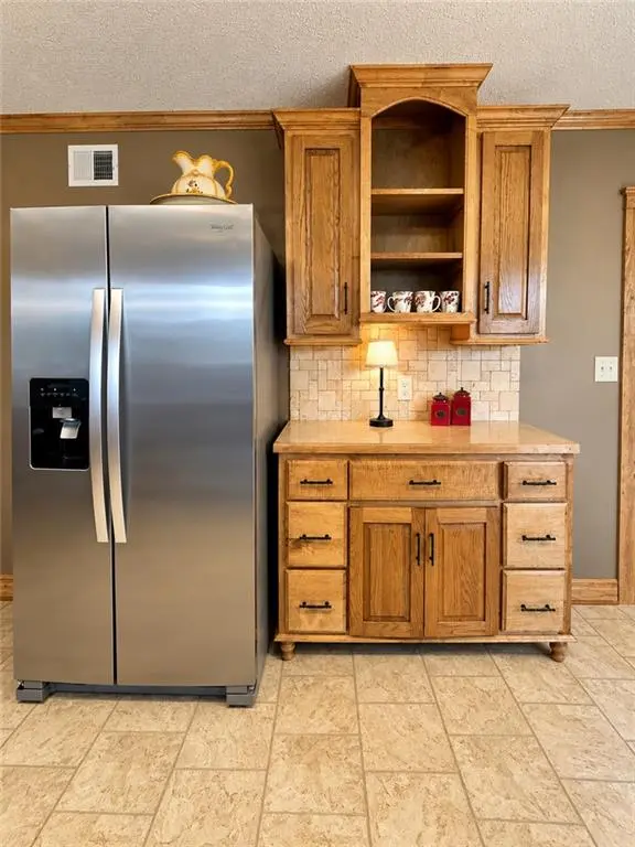 112 W 8th ST, Kearney, MO 64060