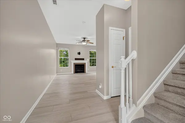4132 Much Marcle DR, Zionsville, IN 46077